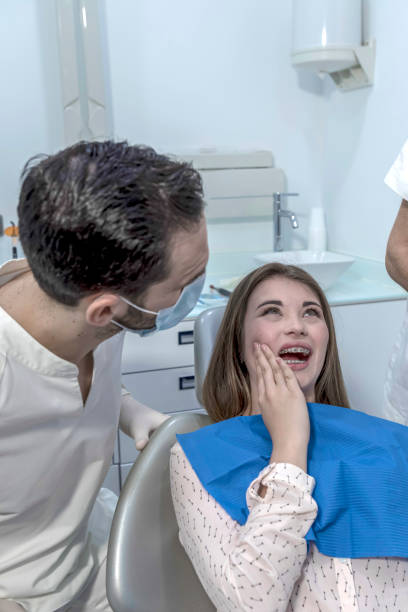 Best Broken or Cracked Tooth Emergency Dentist in New Paleste, IN