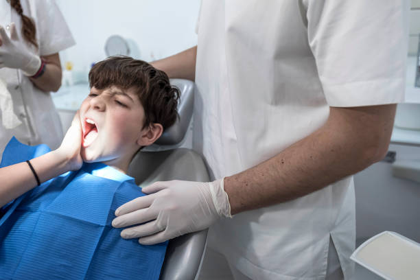 Best Emergency Dentist for Knocked-Out Tooth in New Paleste, IN